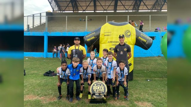 Corbélia conquista título no Sub-8 e terceiro lugar no Sub-9 na 1ª Taça Dente de Leite Auri Negro